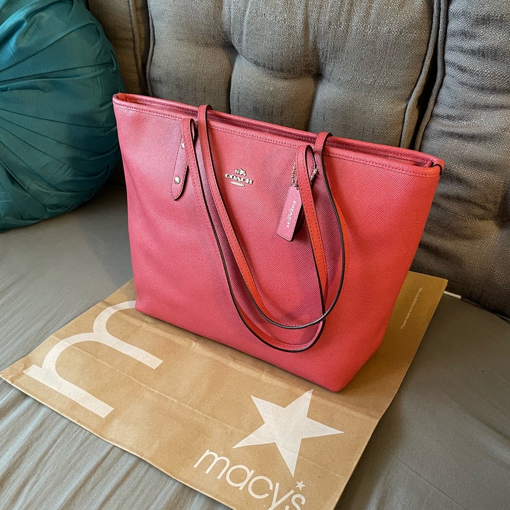 Coach City Zip Tote - Picture 10 of 14